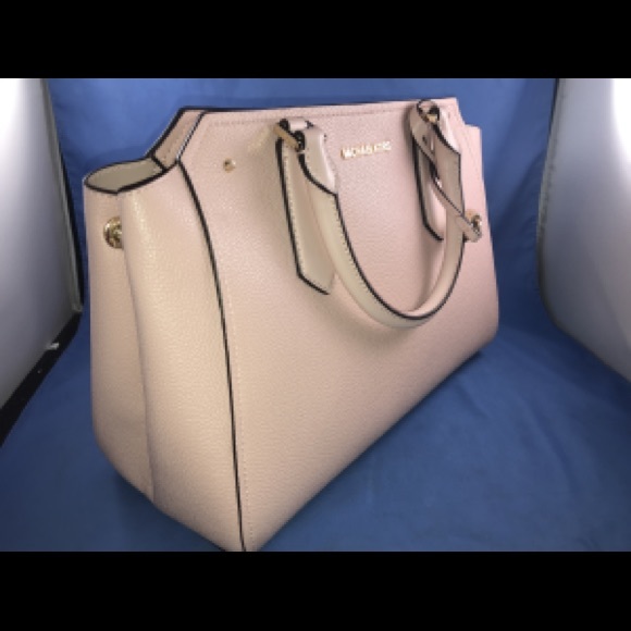 Michael Kors Handbag - pastel pink NWT - Picture 2 of 6
